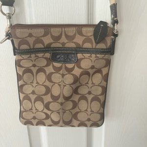 Classic Coach cross body bag Brown/Beige